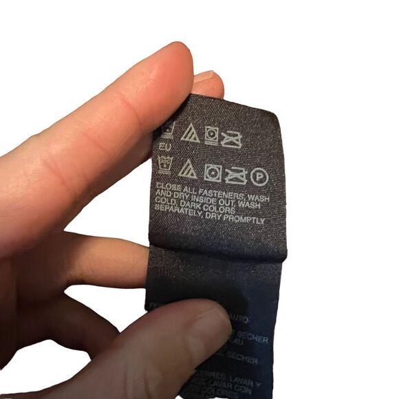 3 for $30! Tommy Hilfiger brown fleece sweater - Picture 4 of 9